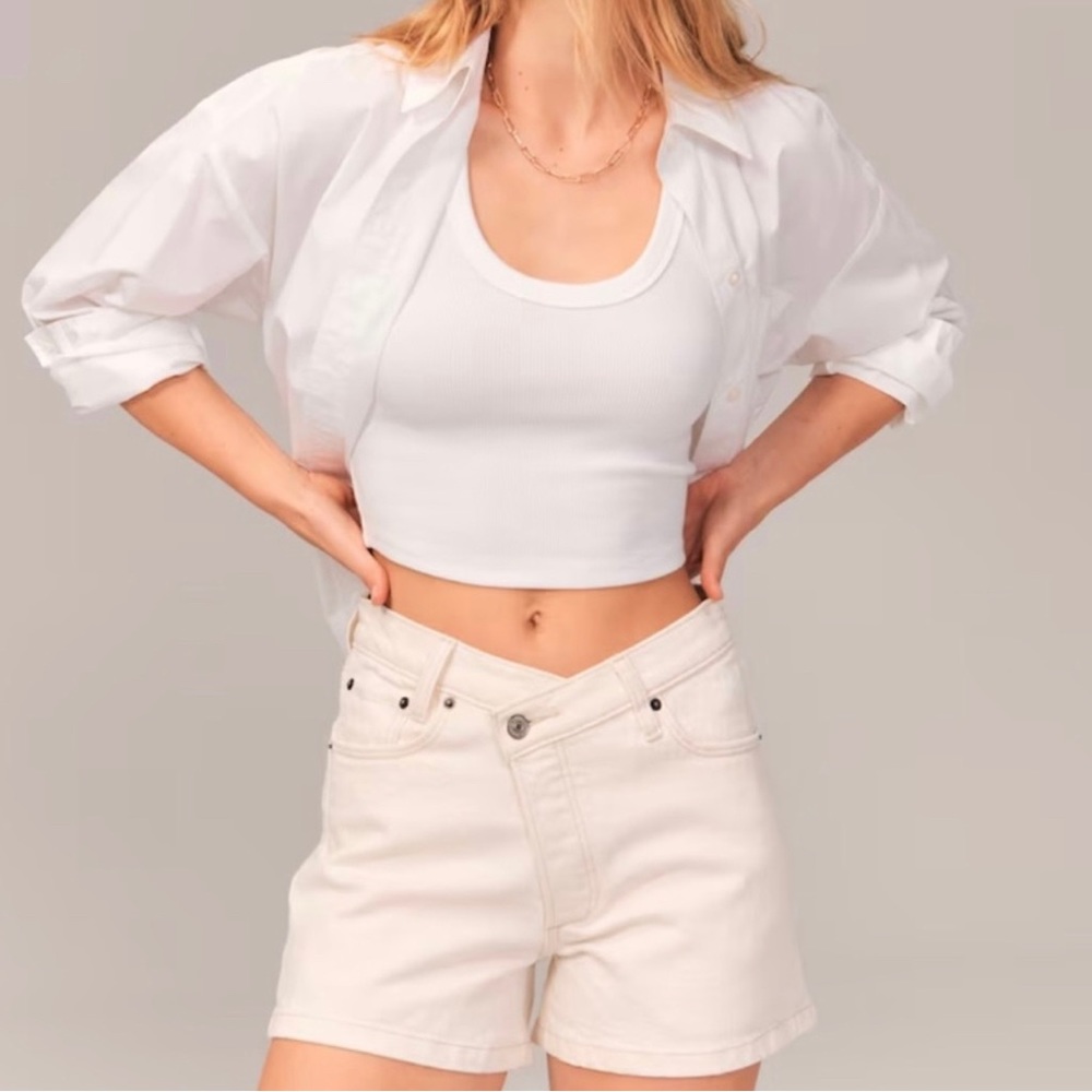 Abercrombie & Fitch 90s relaxed cutoff shorts curve love - white - high rise